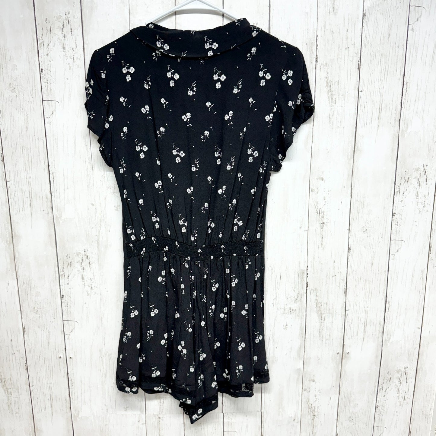 Urban Outfitters Romper Women Size S Black Floral Cap Sleeve Summer Casual