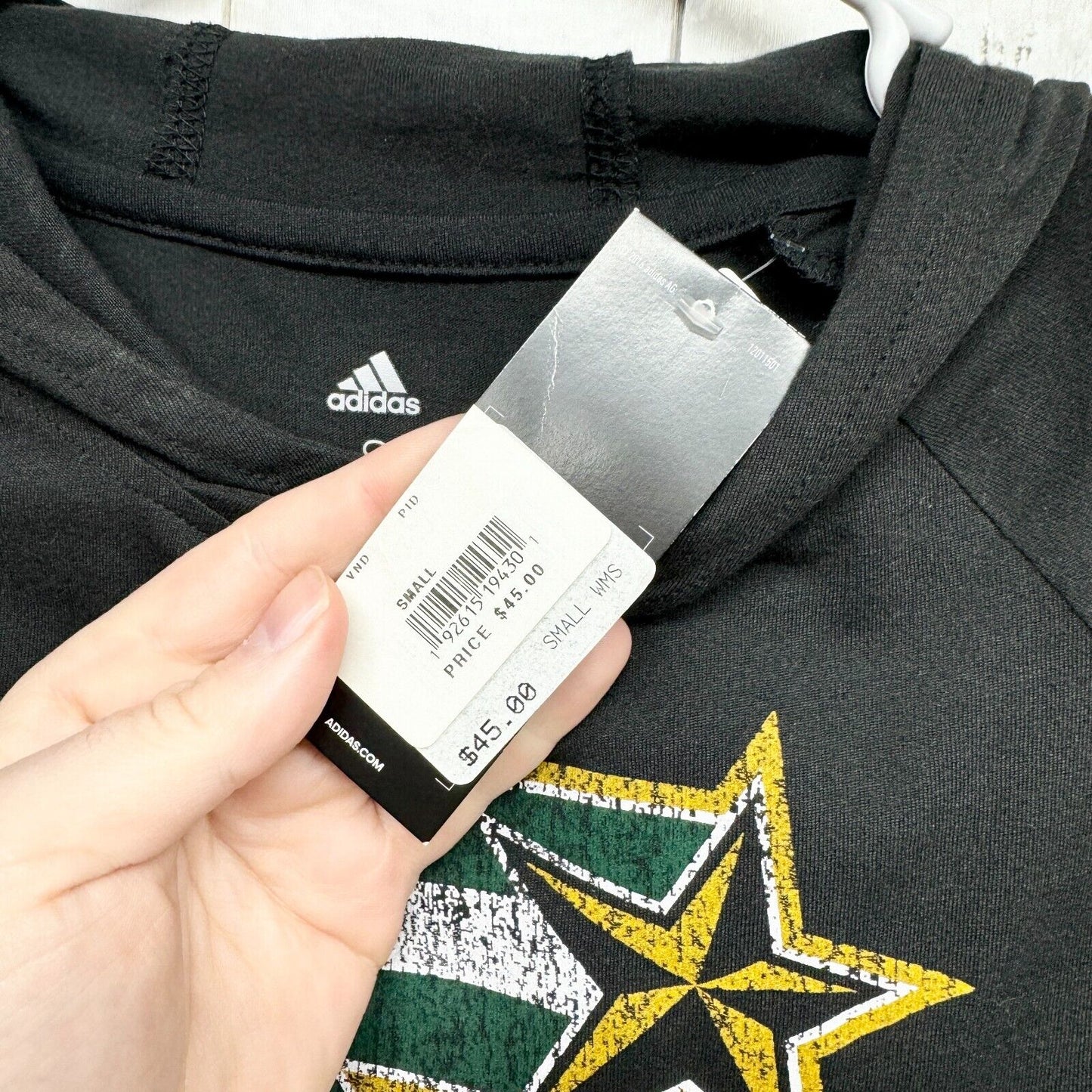 ADIDAS Women Small George Mason University Patriots Distressed Primary Logo