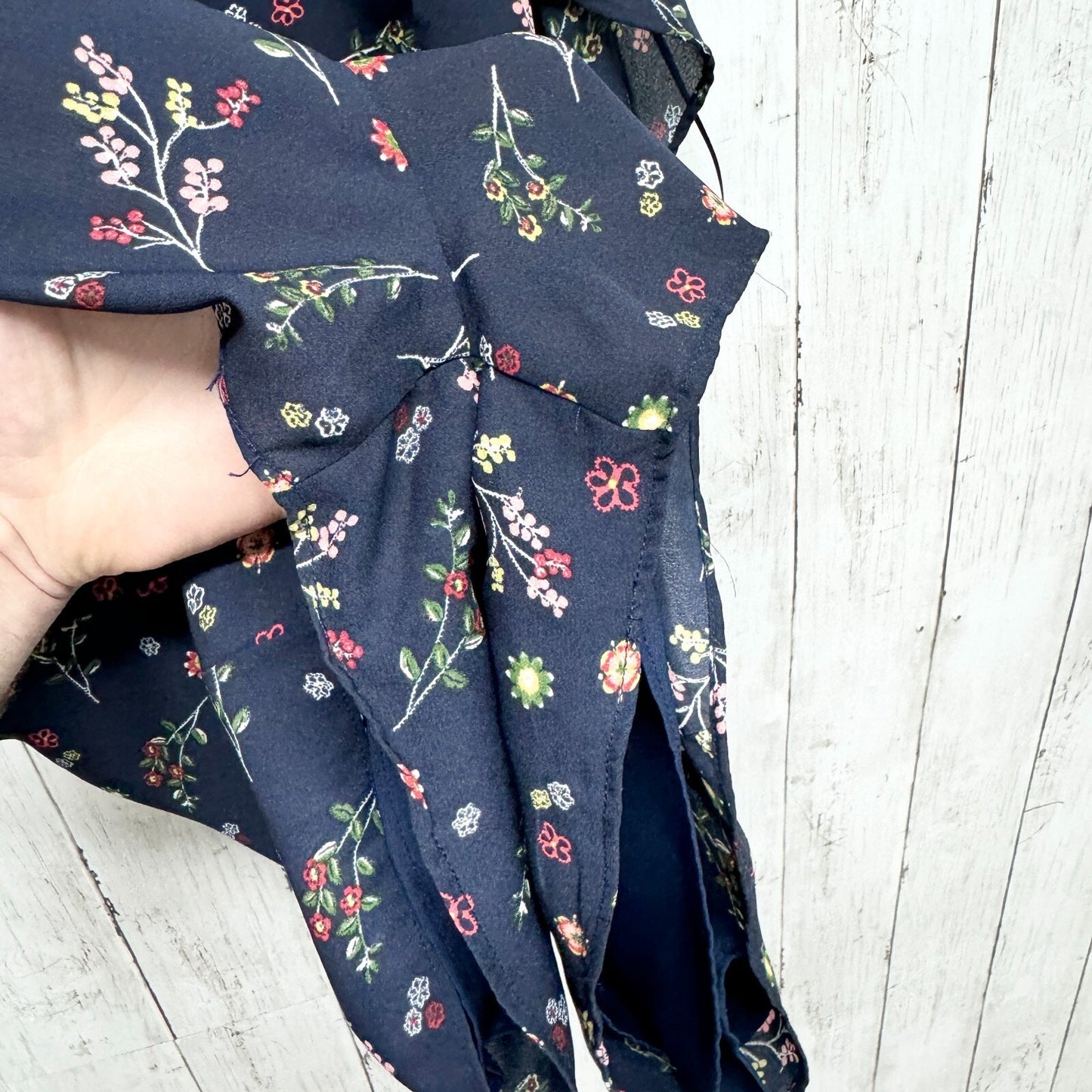 EVERLY Romper Women Size M Off Shoulder Mini V Neck Blue Floral Summer Casual