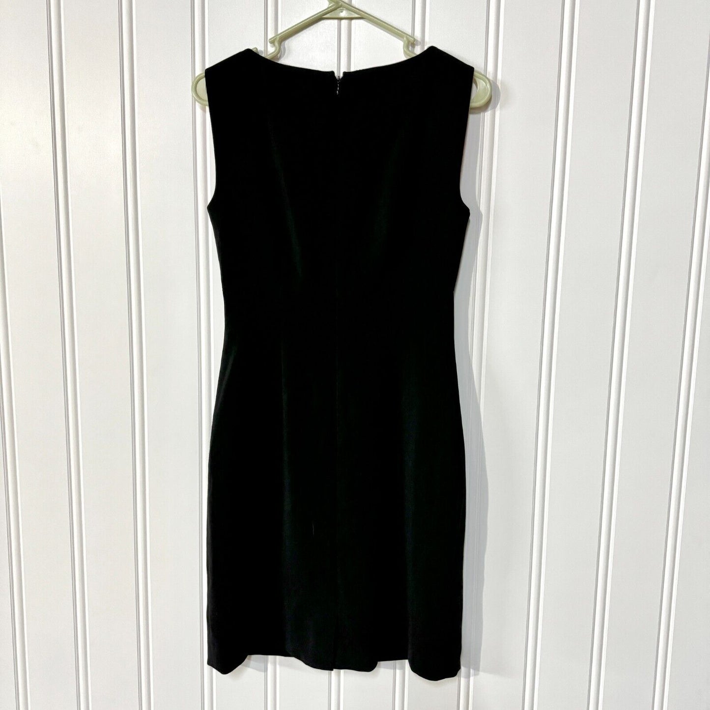 Tahari Dress Women Size 2 Black Asymmetrical Sleeveless Mini Deep V Neck Comfort
