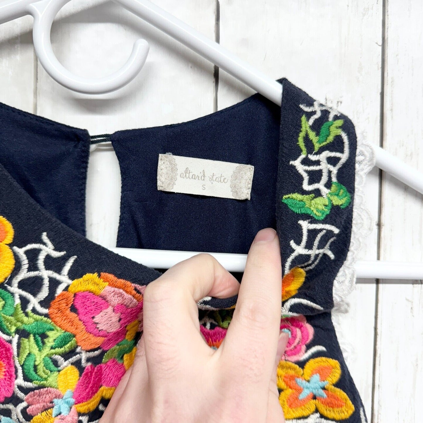 Altar'd State Tunic W Small Blue Striped Embroidered Babydoll Floral Sleeveless
