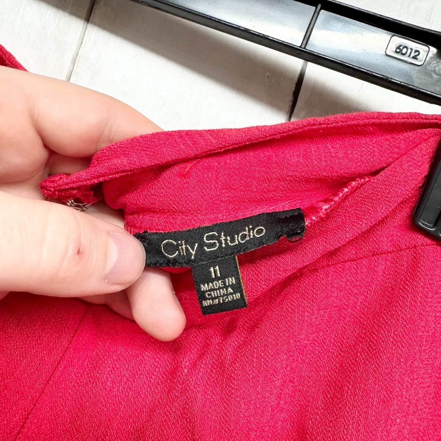 City Studio Pants Women Size 11 Red Crop Wide Leg Zip Back Casual Flared Pockets
