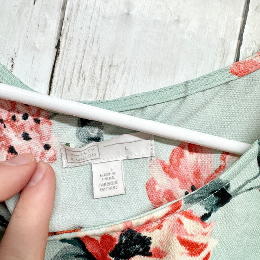 14th & Union Tank Top Women Sz L Teal Blue Floral Round Neck Straight Hem Summer