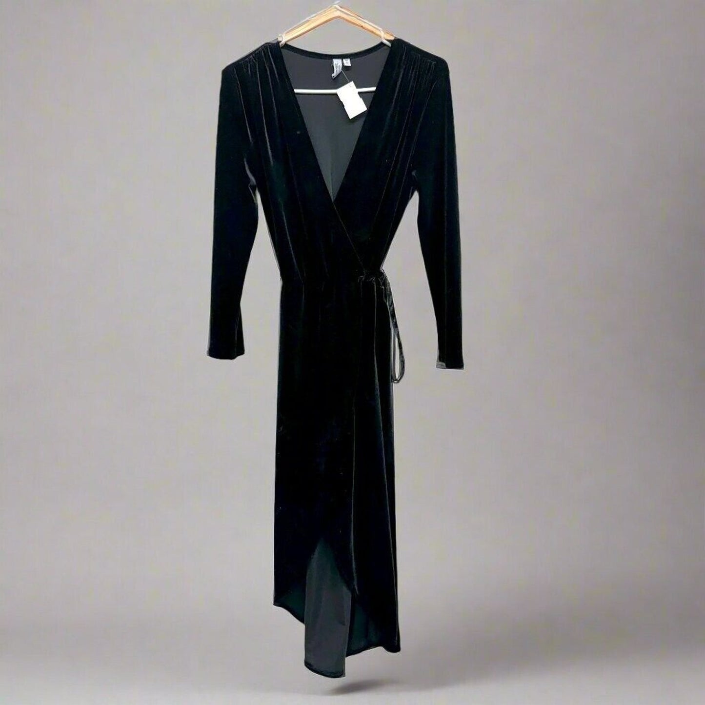 & Other Stories Dress Women Size 2 Velvet Black Wrap Dress Deep V Long Sleeve