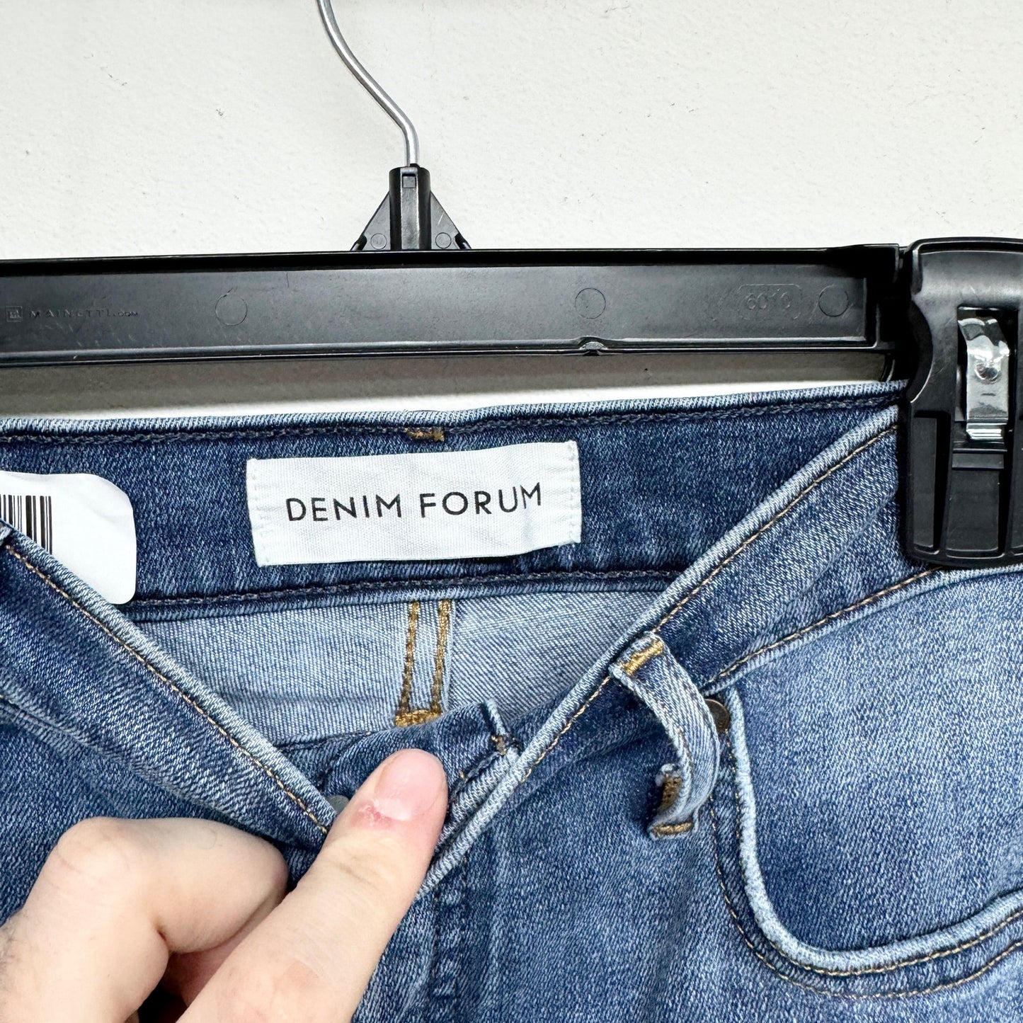 ARITZIA Denim Forum Women The Lola High Rise Skinny Jeans Medium Wash Size 28
