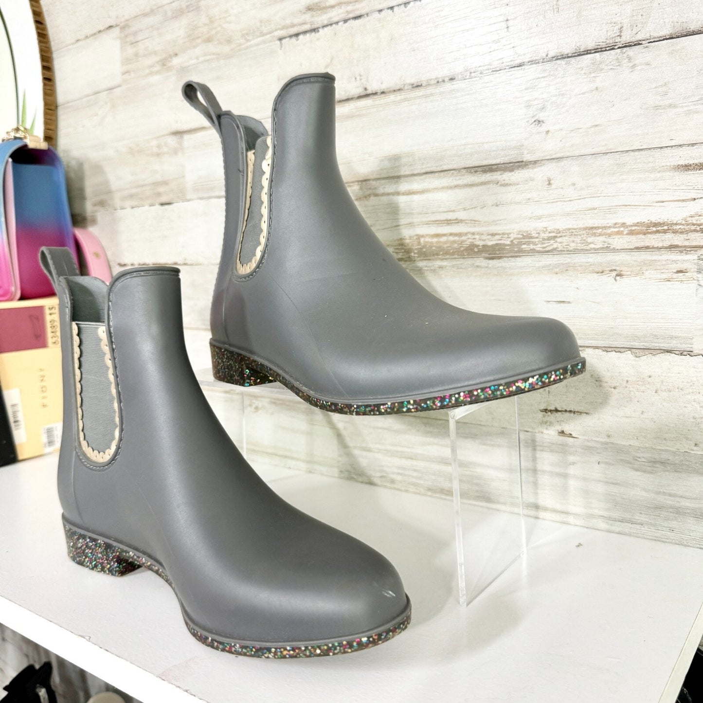 Jack Rogers Boot Women's Size 7 Sallie Rainboot Scallop Detail Glitter Outsole