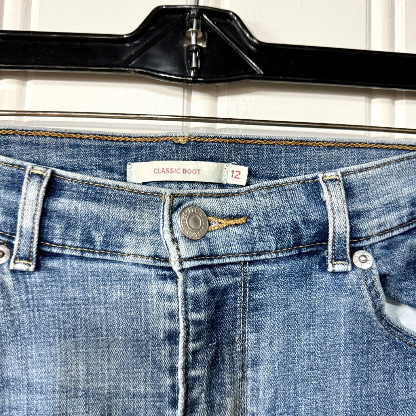 LEVIS Jeans Mens Size 31X30 Medium Washed Classic Bootcut Straight Leg Denim