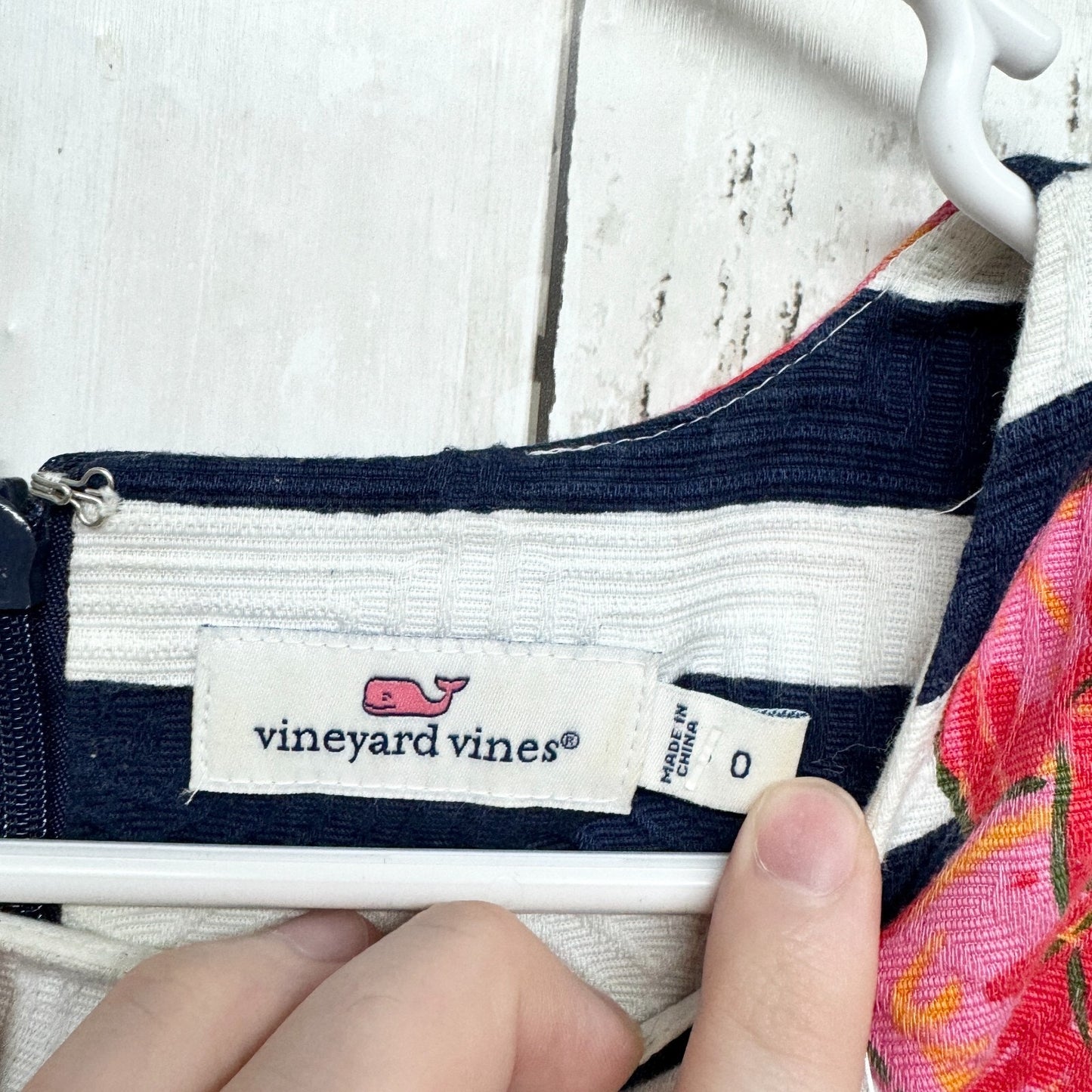 Vineyard Vines Size 0 Magnolia Striped Sleeveless Shift Dress Bold Flowers Roses