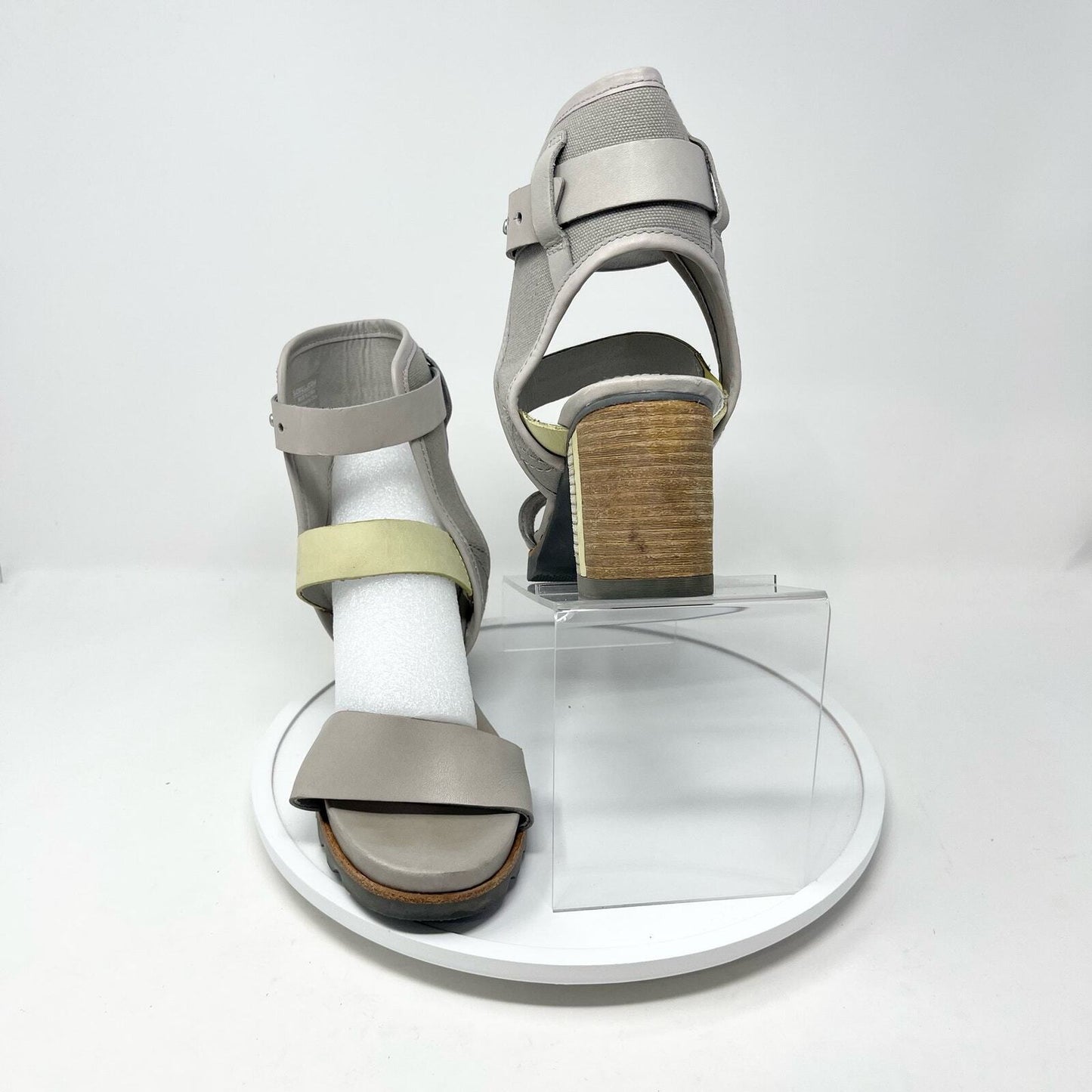SOREL Sandals Women Size 9.5 Addington Cuff Block Heel Dove Grey Ankle Strap