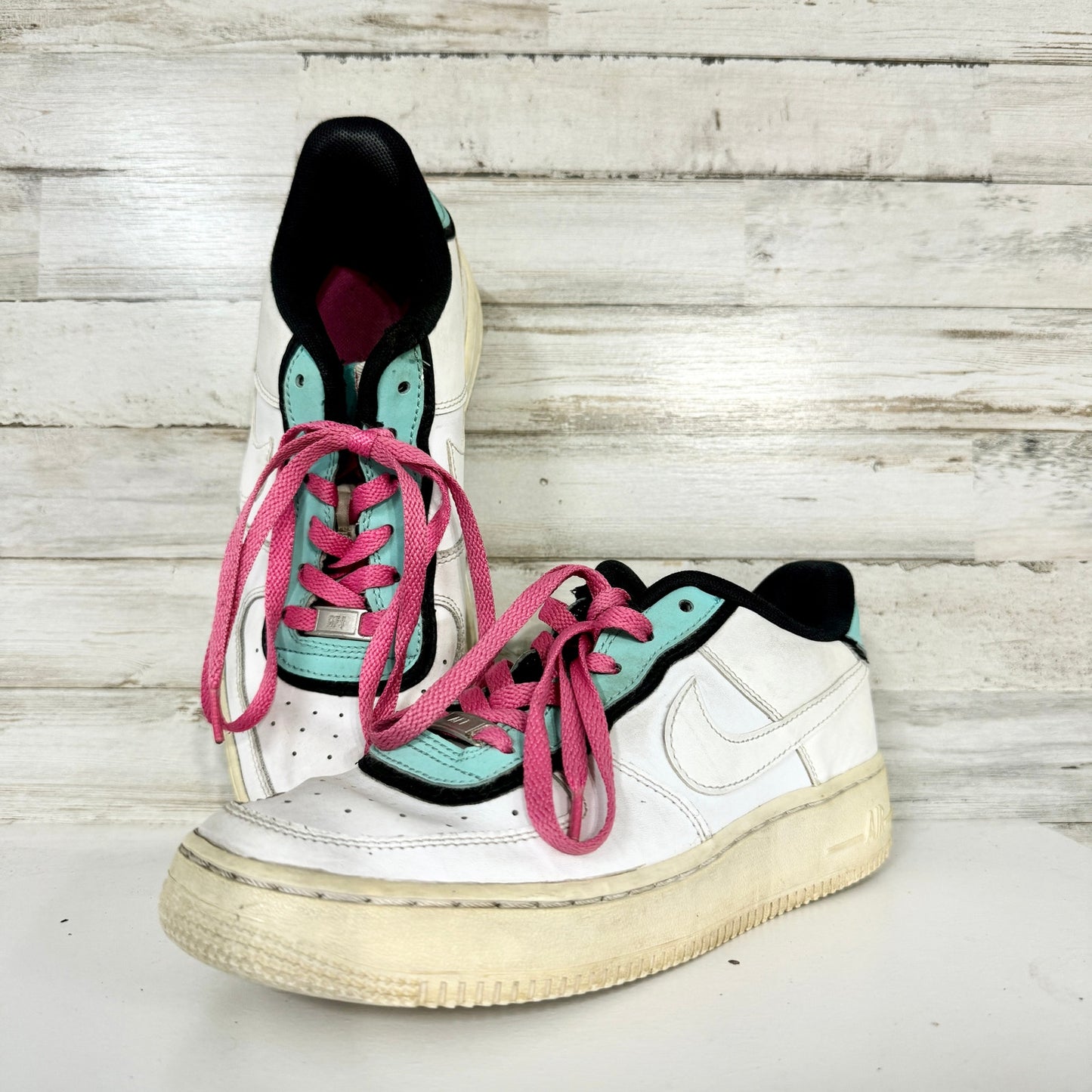 Nike Youth Air Force 1 LV8 White Running Shoes Sneakers Size 6Y/7.5W BV1084-100