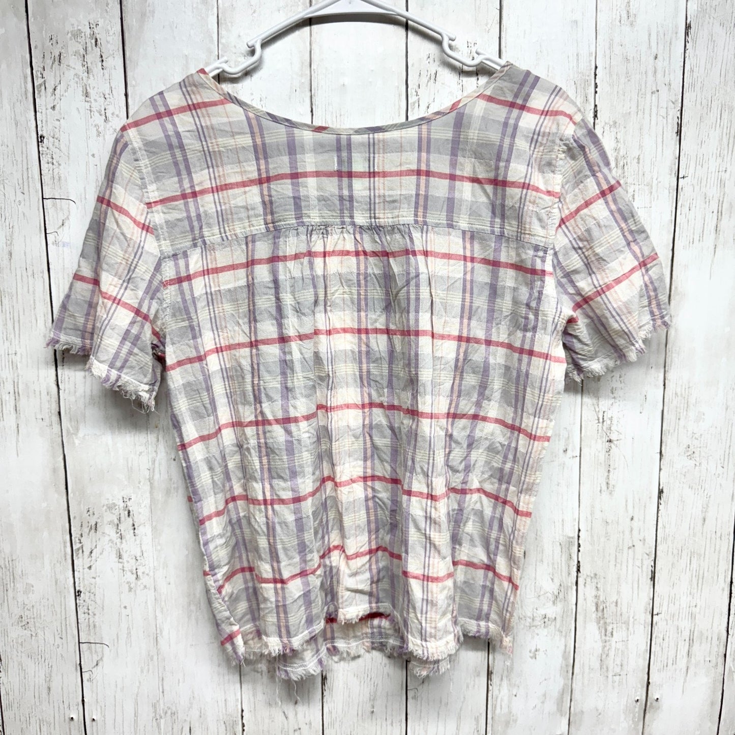 Susina Top Women Size Small Multicolor Plaid Short Sleeve Blouse Raw Hem Casual