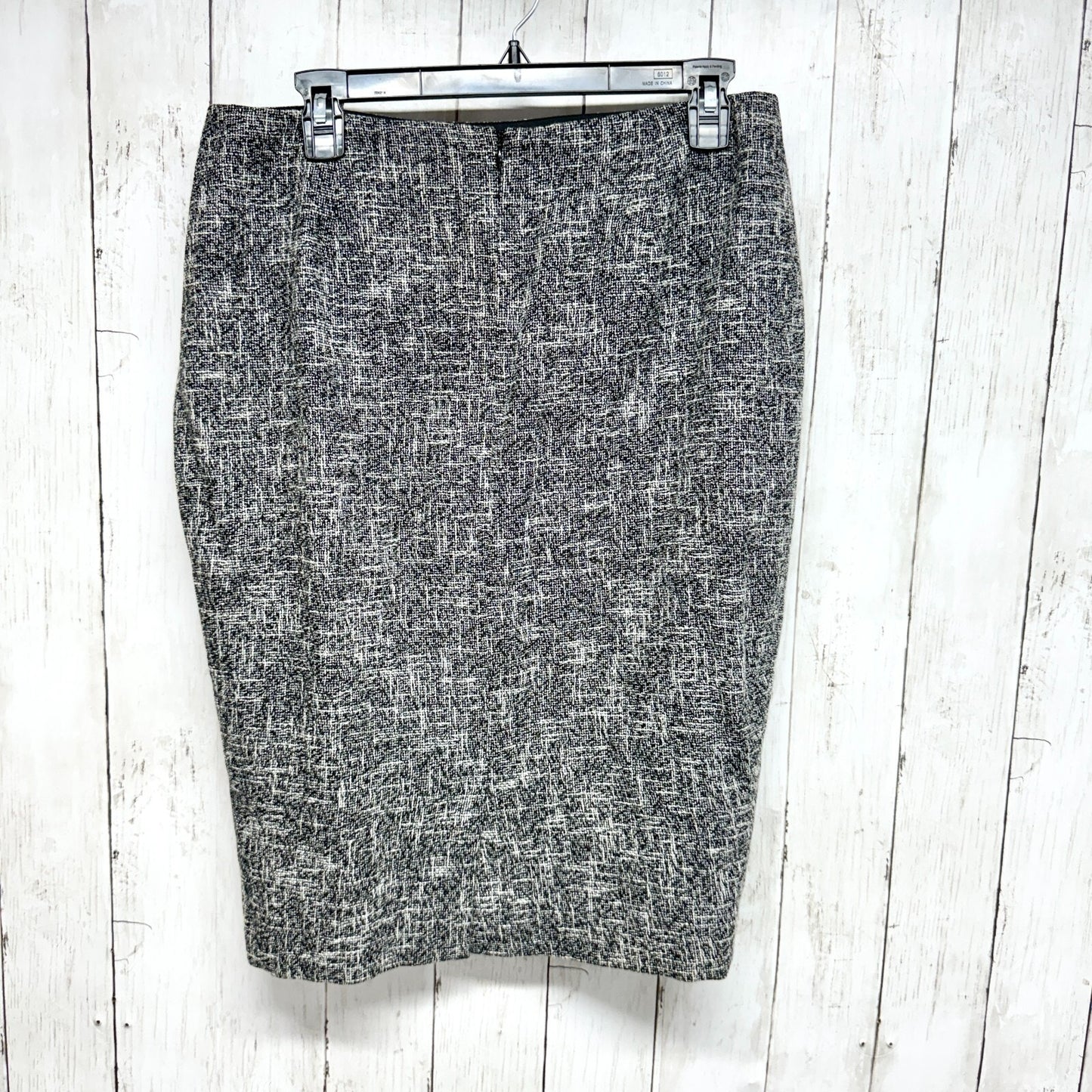 Escada Womens 40 Pencil Mini Skirt Black Gray Herringbone Textured Stretch Zip