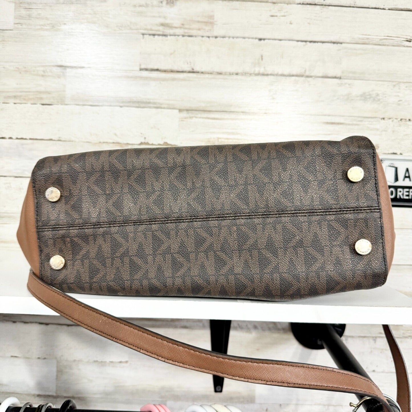 MICHAEL KORS Women Crossbody/ Handbag Logo Printed Brown Leather Handled