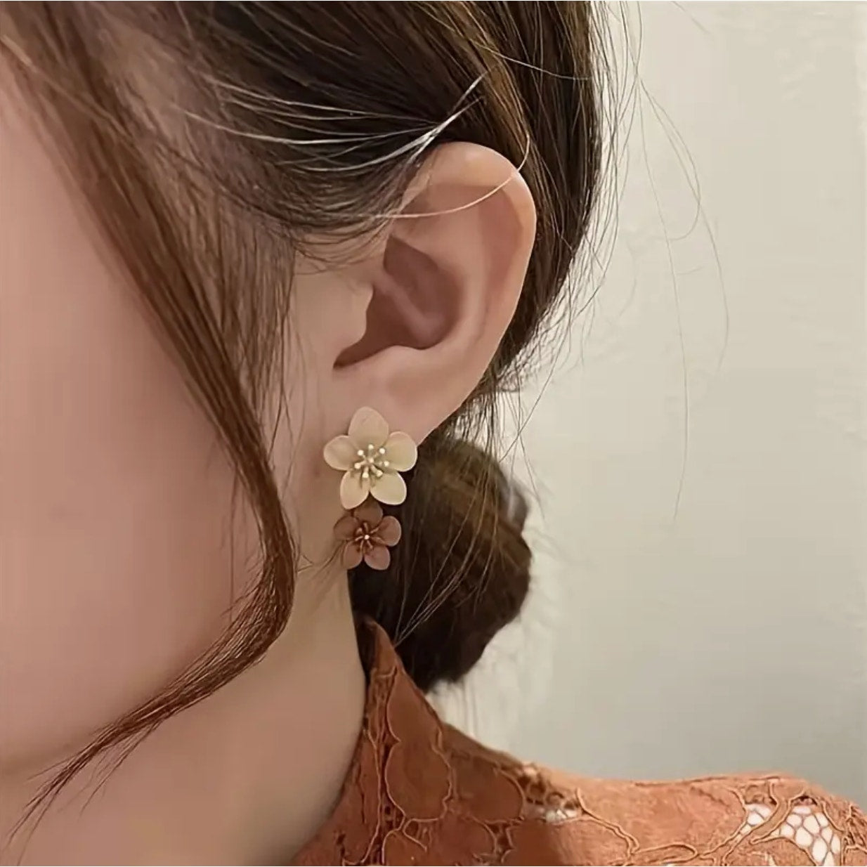 Cute Flower Stud Earrings - Hypoallergenic Alloy Material, Durable, Shining
