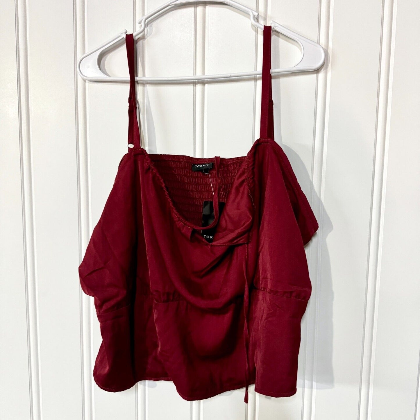 Torrid Tank top Women Size 3 XXL Burgundy Sleeveless Ruffled Pleated Cropped
