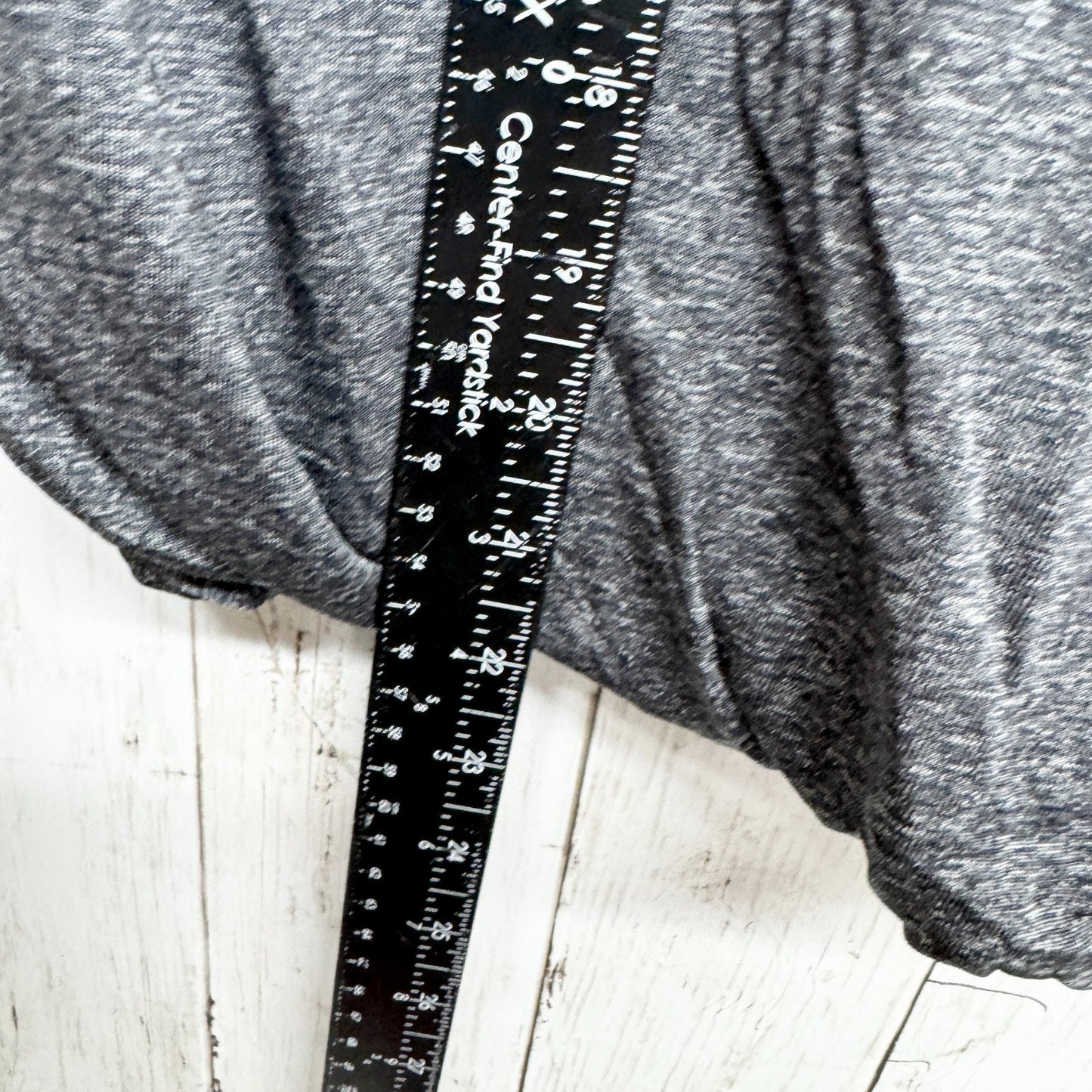 Lululemon Skirt Women Size 6 Heather Gray Boulevard Bliss Midi Casual Athletic