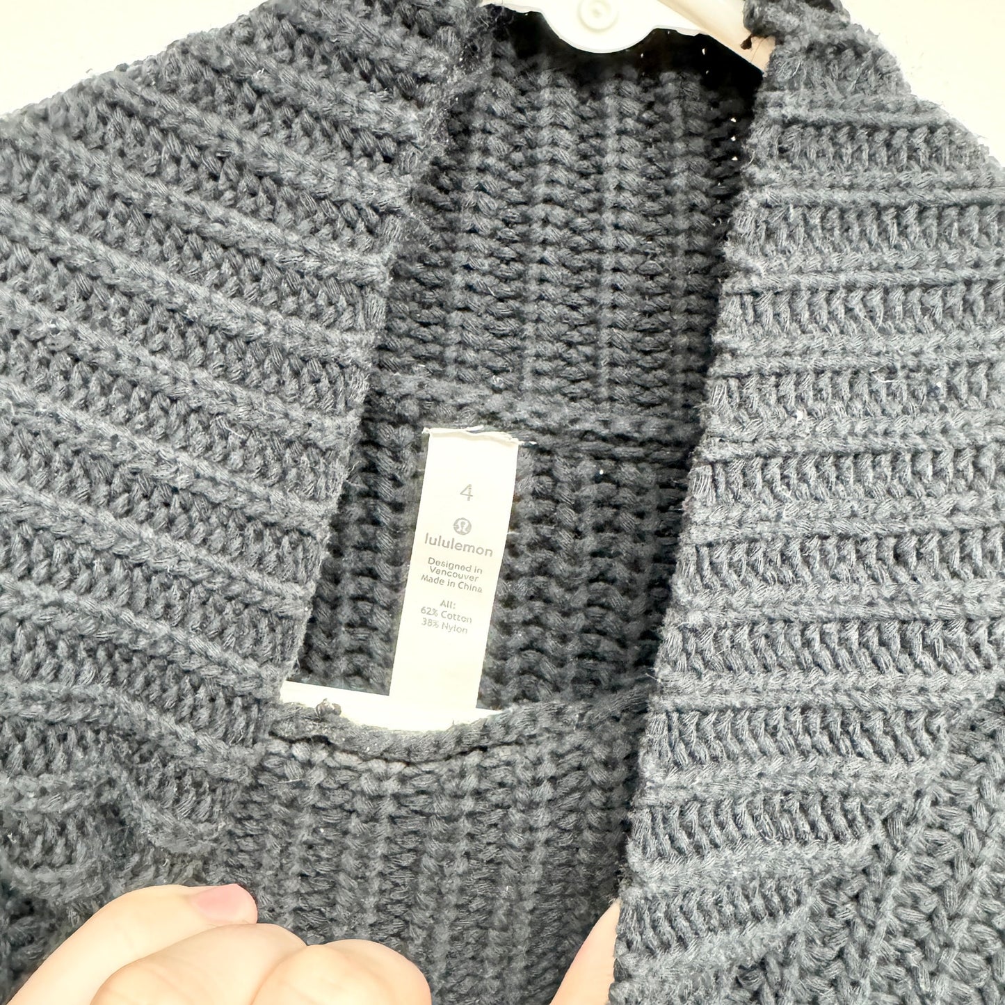Lululemon Bring the Cozy Turtleneck Sweater Navy Black Cable Knit Ribbed Size 4
