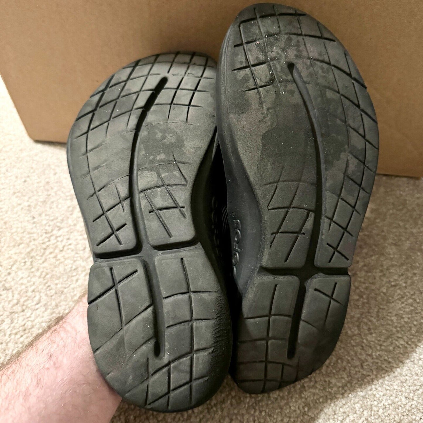 Oofos Oomg Low Loafers Shoes Mens Size 10 Black Gray Casual Slip On Pain Relief
