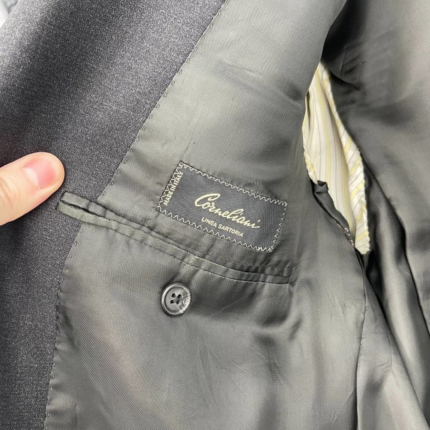 Corneliani Extra Fine Virgin Wool Charcoal Grey Triple Button Suit Jacket