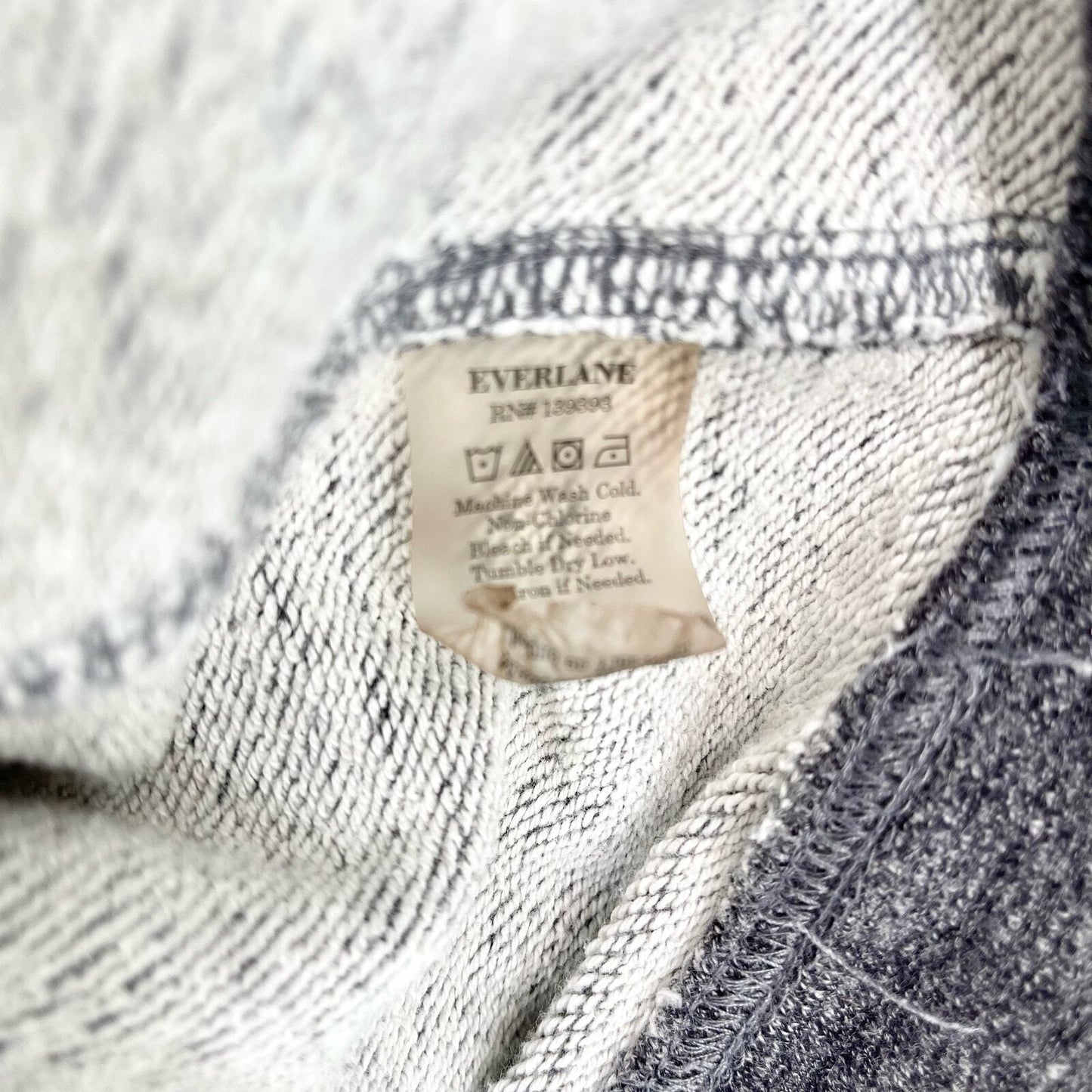Everlane Raglan Style Gray Short Sleeve Swoop Neck Sweater Size Medium