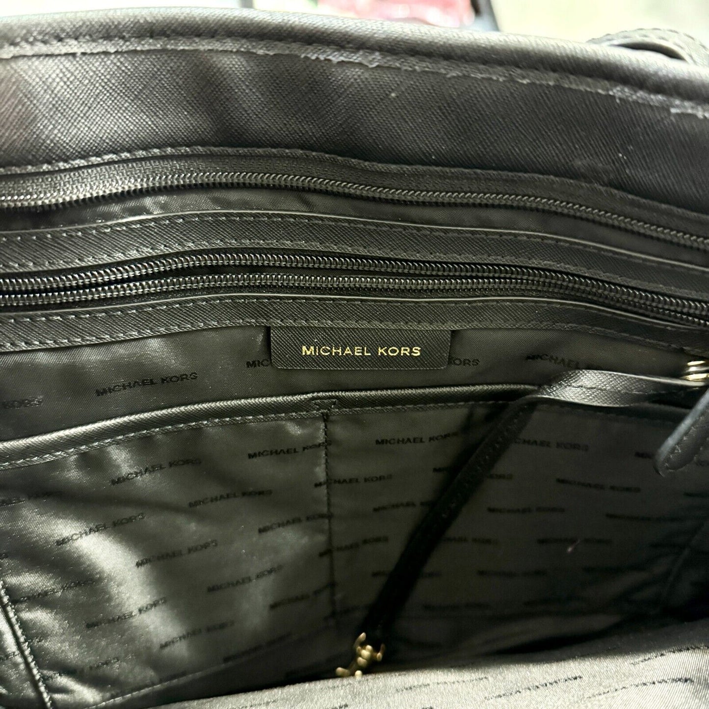 MICHAEL KORS Women Large Extra Slim Black Jet Setter Pebbled Leather Tote Bag