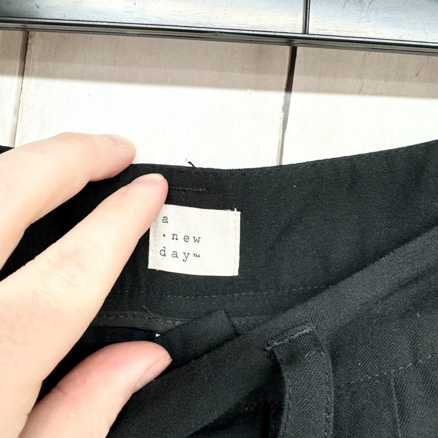A New Day Pants Women Sz 8 Black Straight Trousers Pleated Front Pockets Zip Fly