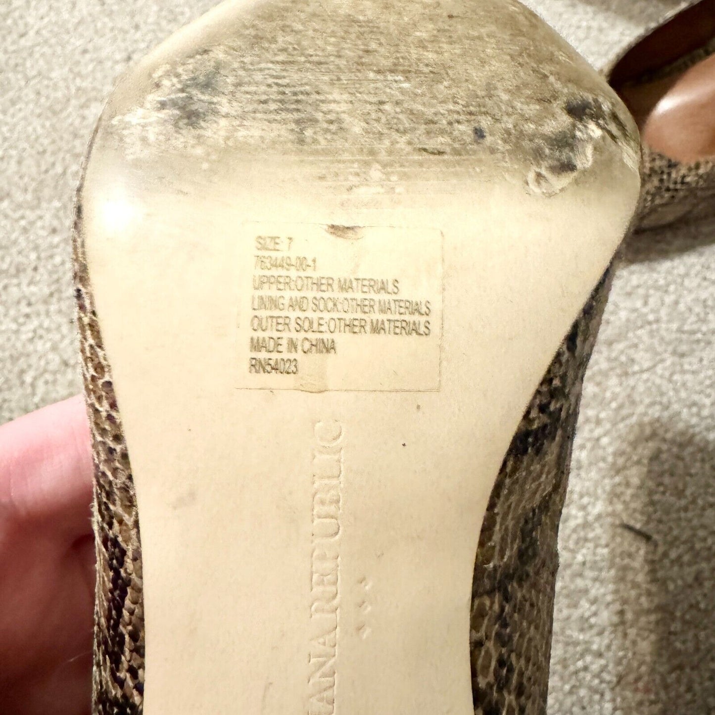 Banana Republic Size 7 Closed Toe Factory Snake Print Heel Round Toe Stilletto