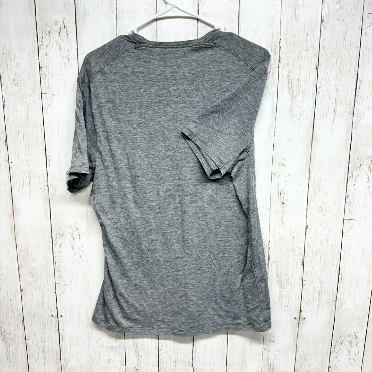 LULULEMON T Shirt Mens Size M Grey Crewneck Polyester Short Sleeve Athletic Fit