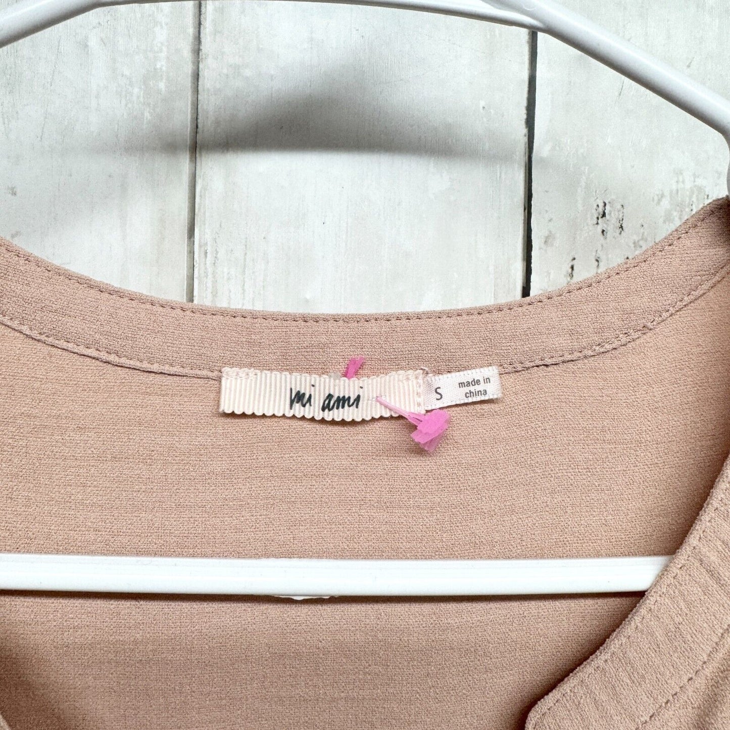 MI AMI Blouse Women Size Small Crossover Blush Deep V Short Sleeve Button Snap