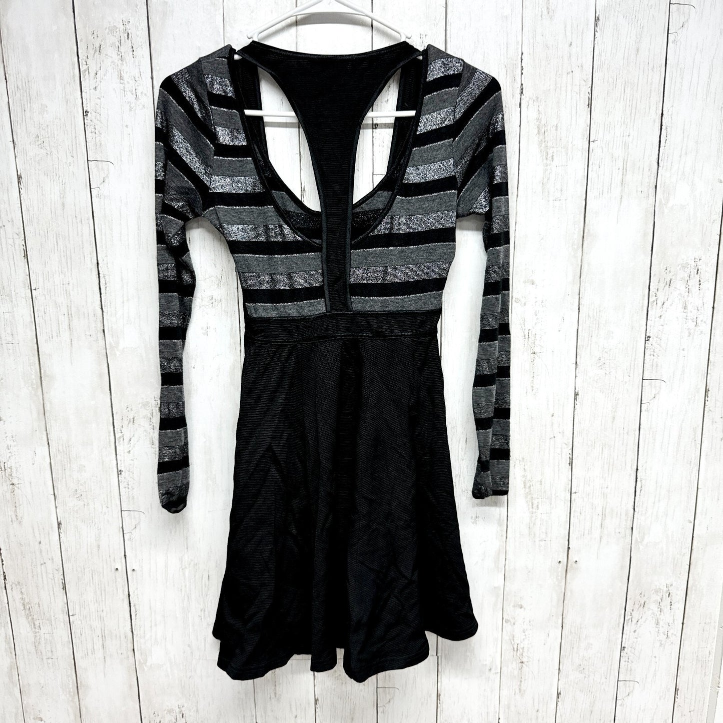 Bebe Dress Women XXS Long Sleeve Layered Deep Front Black Stripe Knee Length