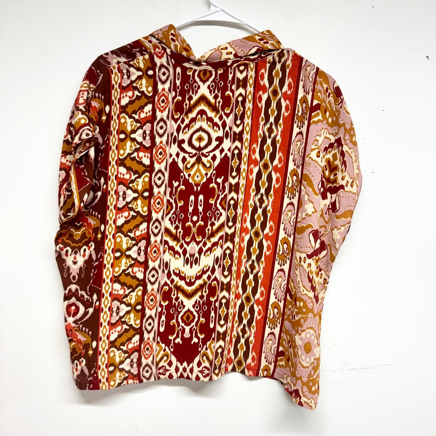 Cupcakes & Cashmere Button Up Blouse Large Women Boxy Fit Aztec Tribal Print NWT