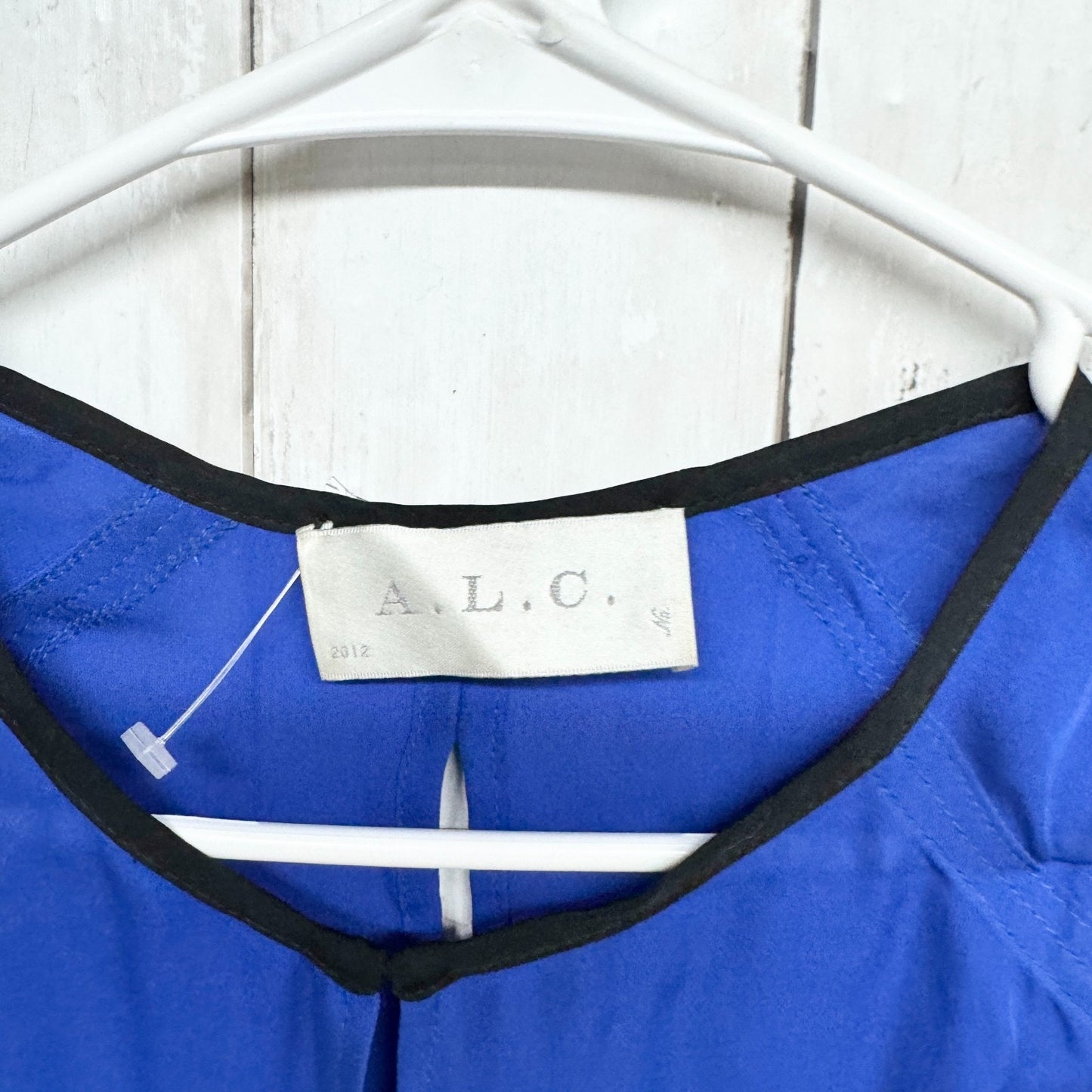 A.L.C. Shirt Women Size Small Blue Silk Sleeveless Tank Blouse Black Trim Detail