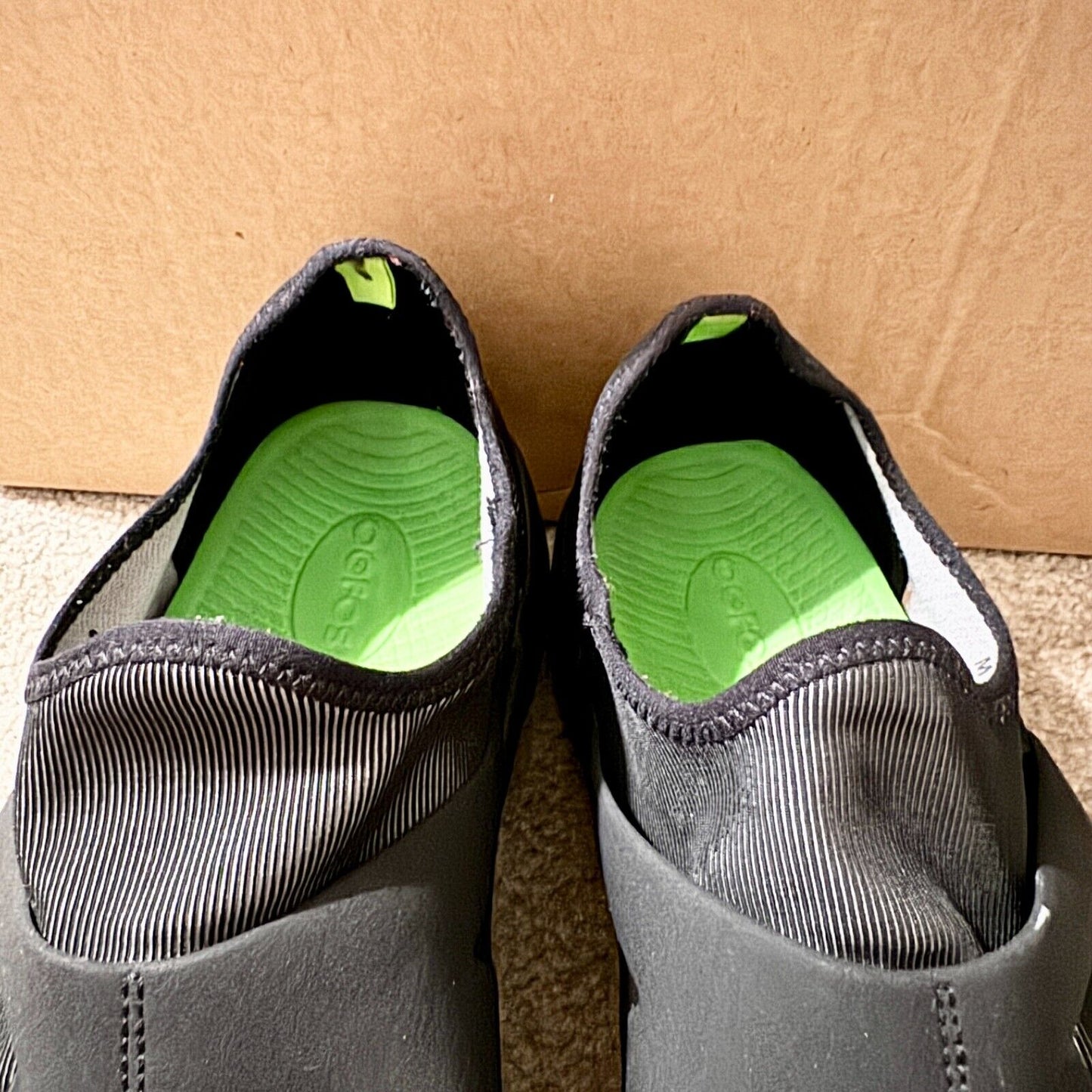 Oofos Oomg Low Loafers Shoes Mens Size 10 Black Gray Casual Slip On Pain Relief