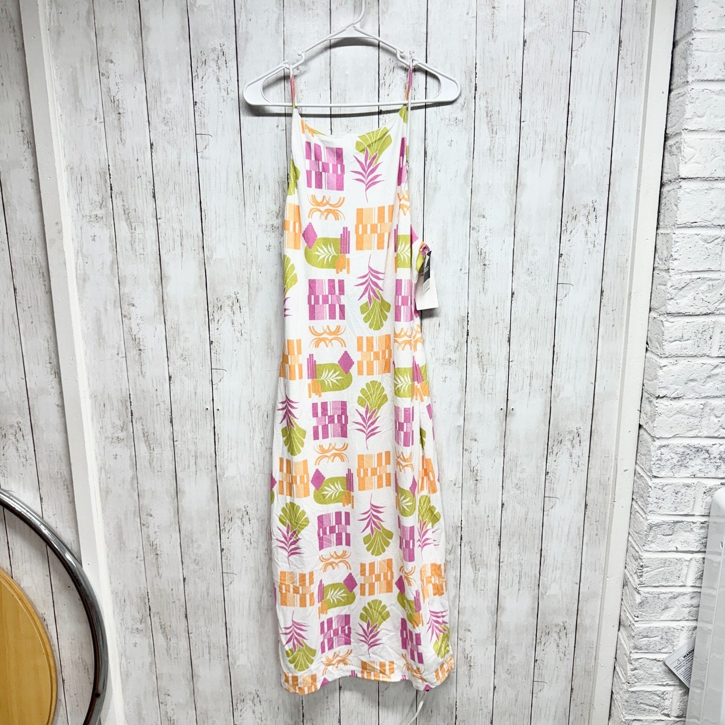 New Le Lis Dress Women Size Large Tropical Print Adjustable Spaghetti Strap Maxi