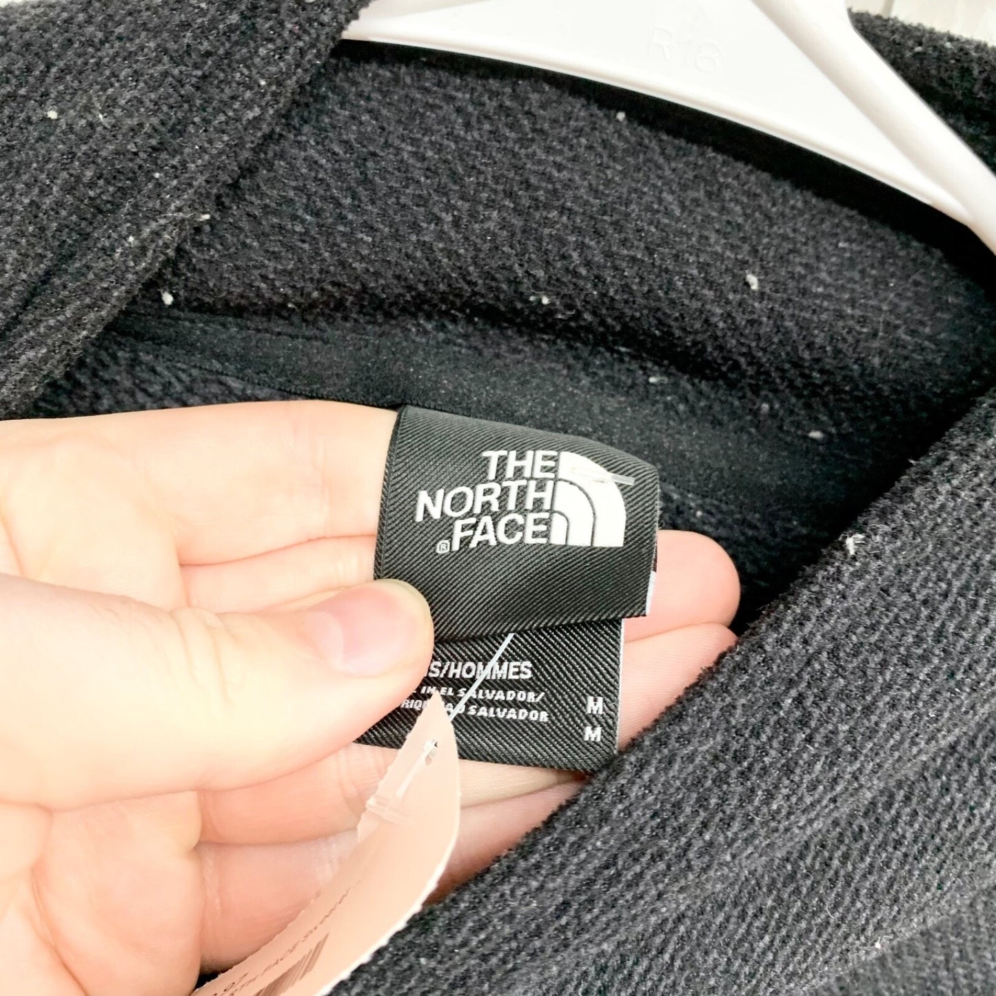 The North Face Sweater Men Size Medium Long Sleeve Collared Quarter Zip Black