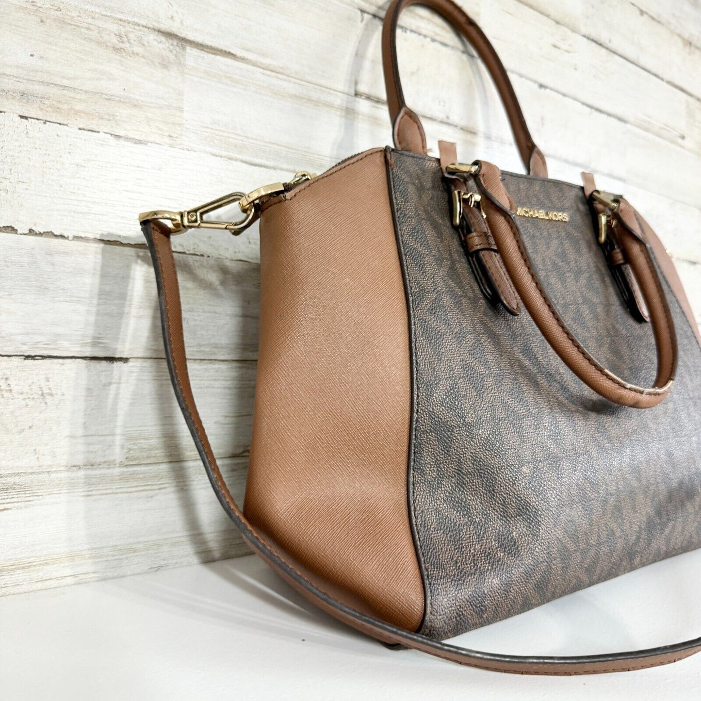 MICHAEL KORS Women Crossbody/ Handbag Logo Printed Brown Leather Handled