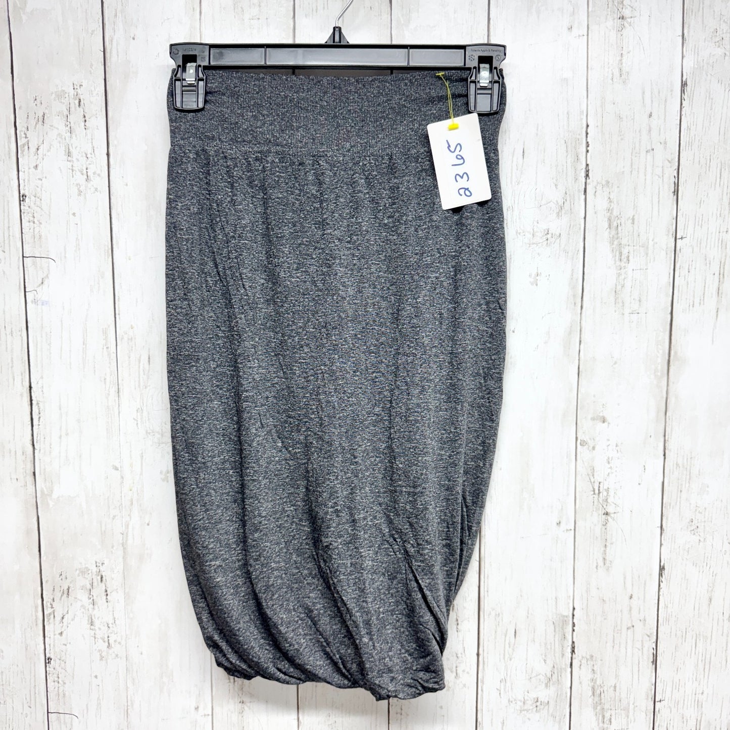 Lululemon Skirt Women Size 6 Heather Gray Boulevard Bliss Midi Casual Athletic