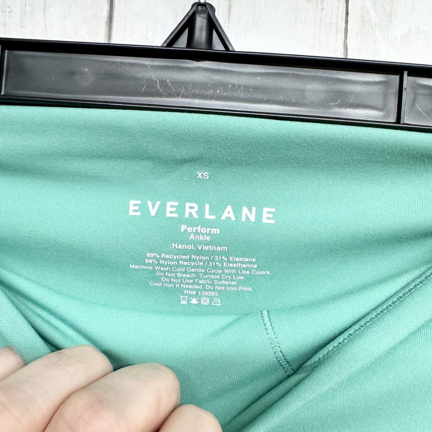 Everlane Pants Women Size XS Perform Ankle Crop Leggings Seafoam Green Athletic