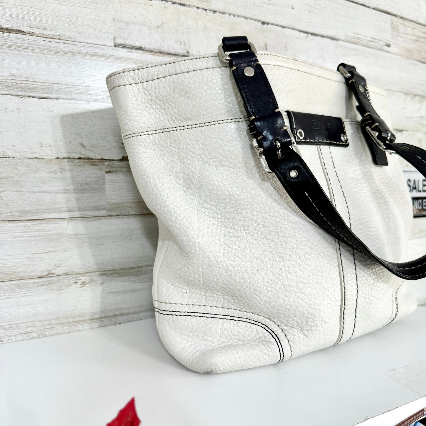 Coach Women Hamilton White Pebbled Leather Black Handled Bucket Tote