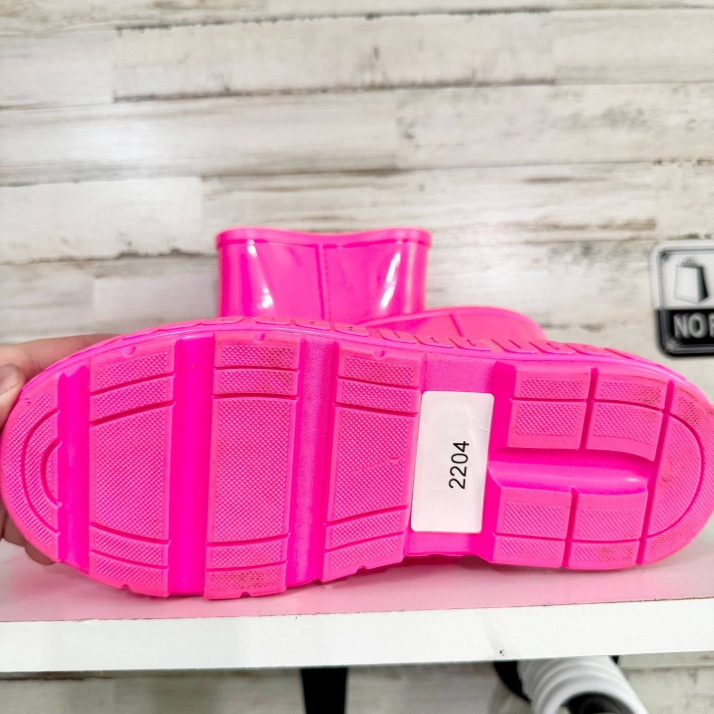 UGG Boots Youth Size 8 Drizlita Neon Hot Pink Shearling Insole Outdoor Trendy