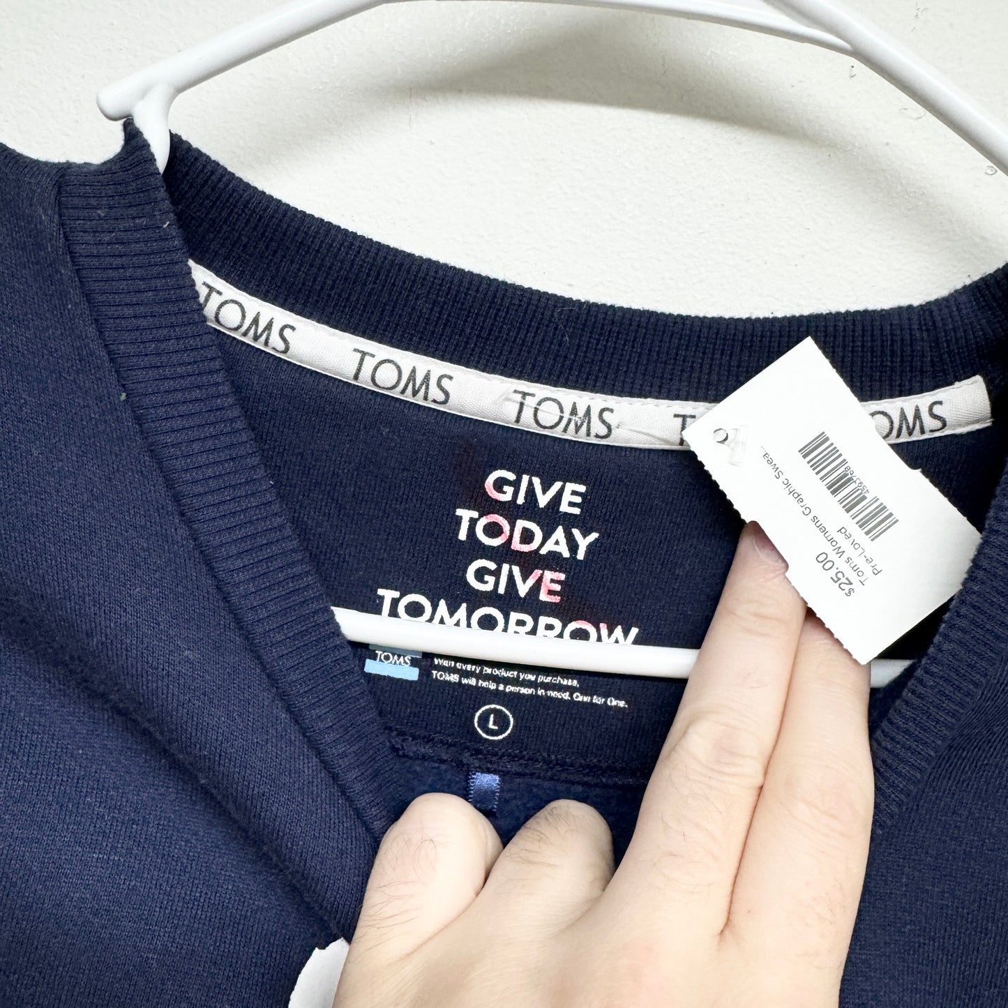 Toms Women's "Give today give tomorrow" Graphic Blue Sweater Size Large