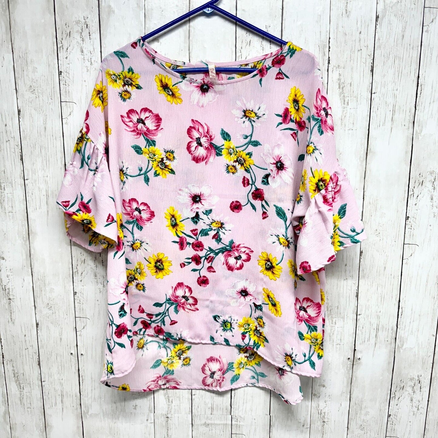 RED LOLLY Shirt Women M Short Sleeve High Low Floral Pink Round Neck Polyester