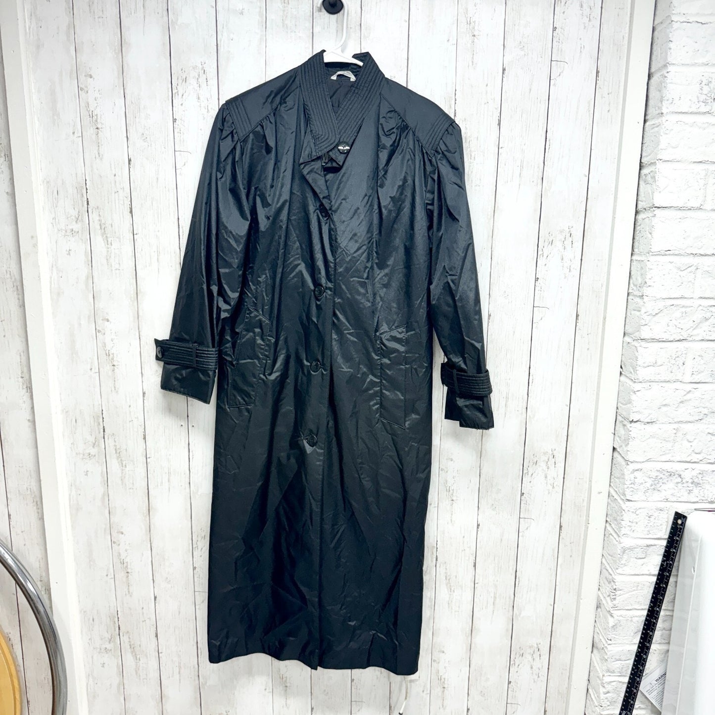 Vintage Windsor Bay Coat Women Size 6 Trench Sleek Black Button Pockets Utility