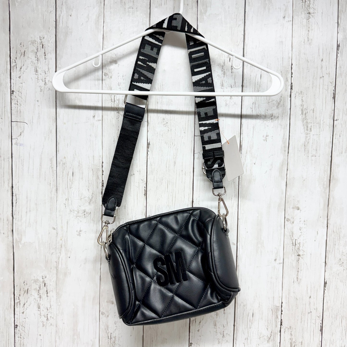Steve Madden Cyndy Quilted Crossbody Bag Black Adjustable Strap Logo Casual