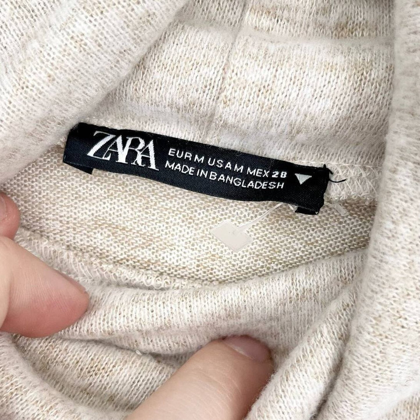 ZARA Turtleneck Sweater Women Size Medium Off White Tight Knit Long Sleeve Fall