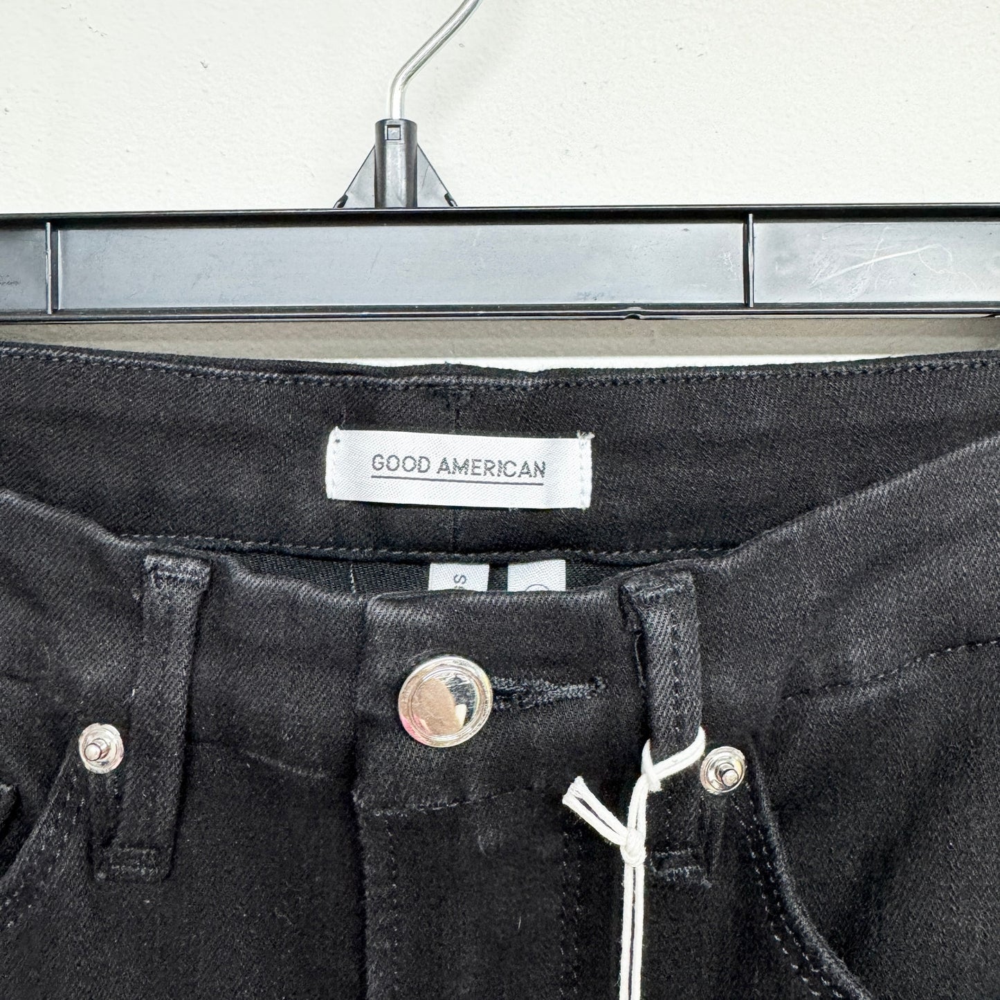 Good American Good Waist Crop Side Slit Black Size 6/28 Skinny Jeans