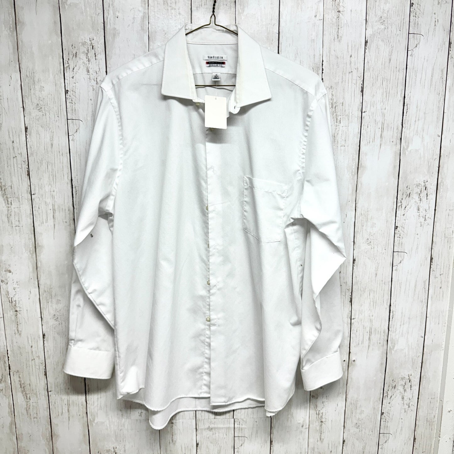 Van Heusen Shirt Men Size 17 34/36 Regular Fitting White Flex Collar Button Down