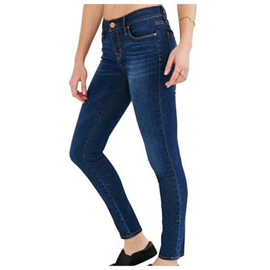 Urban Outfitters BDG Women 25 X30 The Rise Cigarette Ankle Distressed Jean