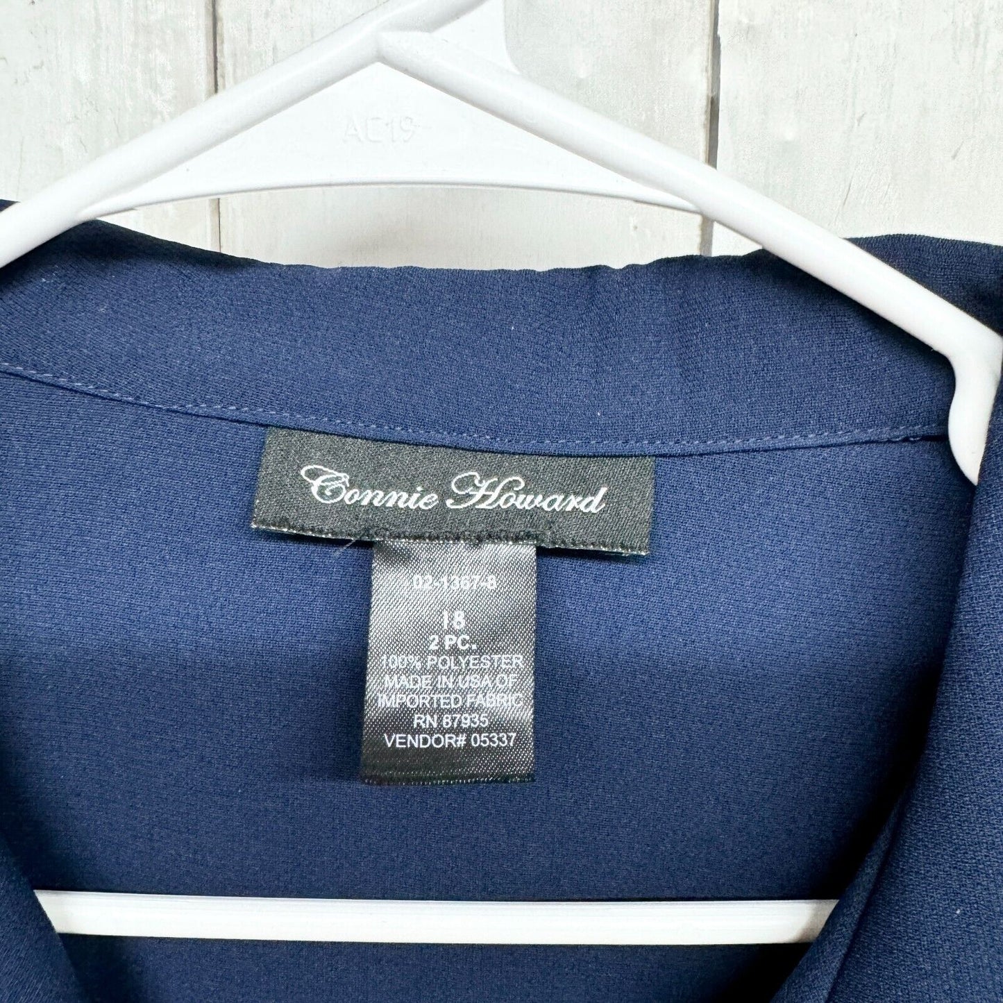 CONNIE HOWARD Suit Jacket Women Size 18 Navy Blue Button Down Green Trim Poly