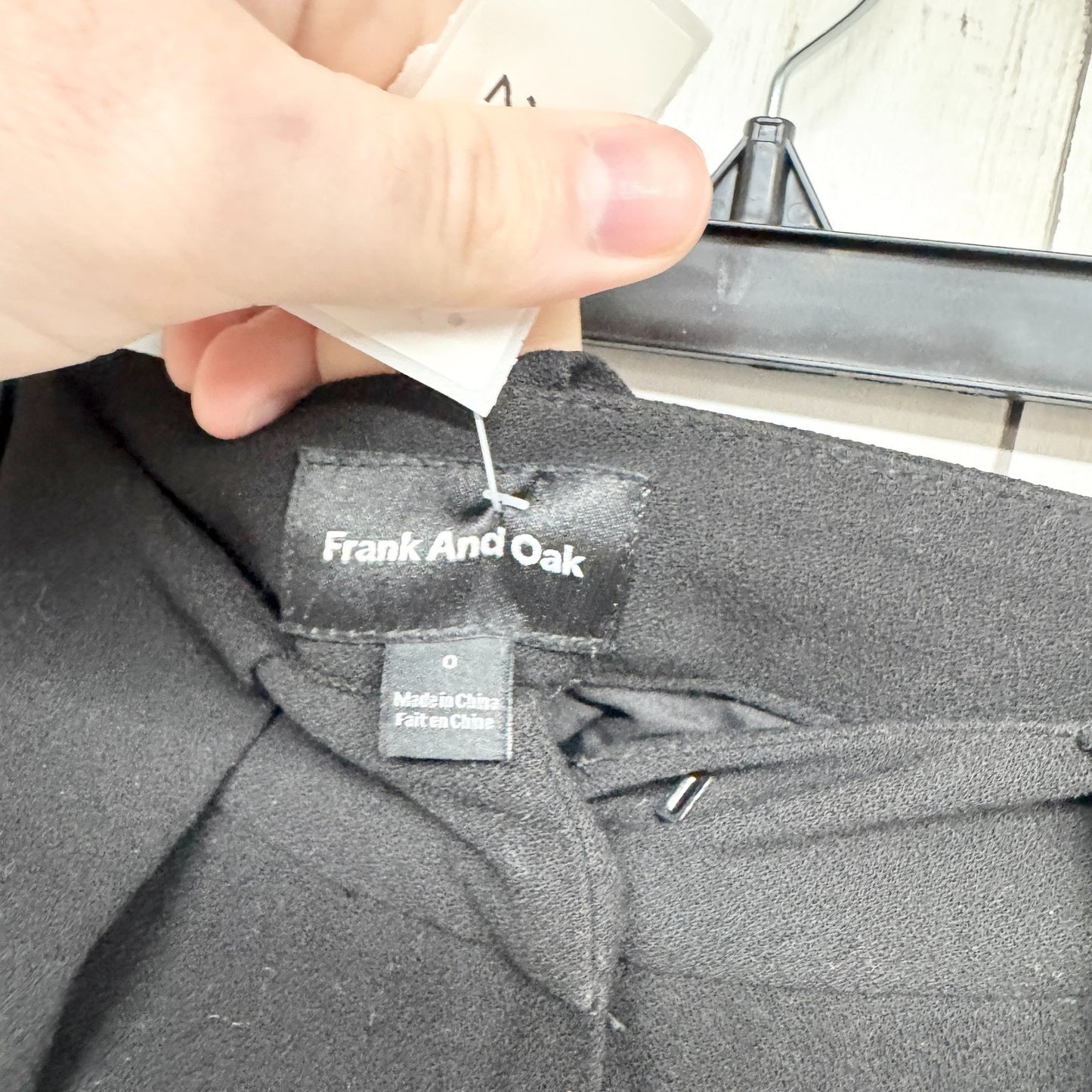 Frank and Oak Pants Women Size 0 Black Pleated Front Trousers Pockets Zip Fly